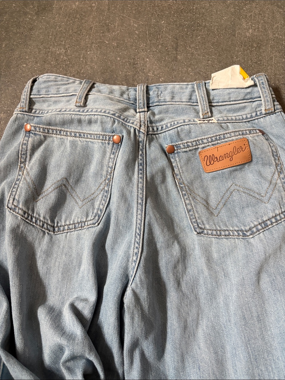 Wrangler women’s Light Blue wide leg Denim Jeans with Leather Patch